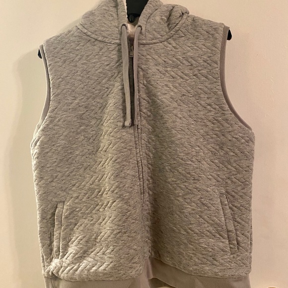 NWT Merona gray hooded vest with Sherpa lining XXL - Picture 1 of 8